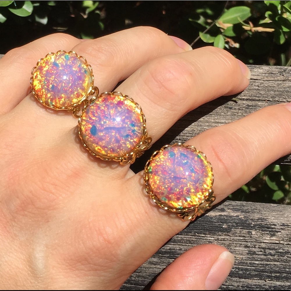 Gold Ring with Crested Fire Opal